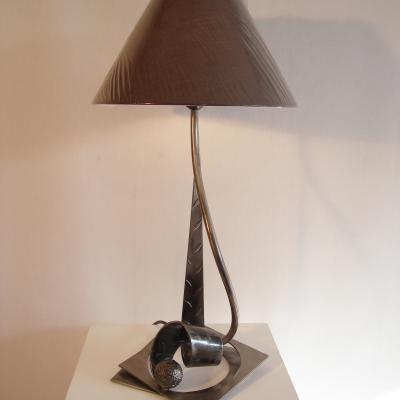 Collection privée - Cette Lampe  n'est plus disponible à la vente.