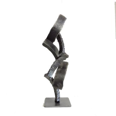 Collection privée - Cette sculpture  n'est plus disponible à la vente.