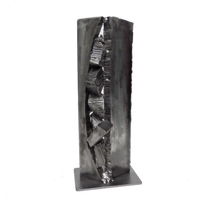 Métal - Hauteur 31 cm   largeur 11 cm  profondeur 8cm