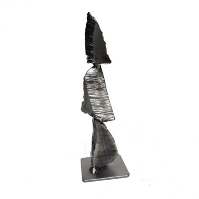 Métal - Hauteur 25 cm   largeur 5 cm  profondeur 5cm