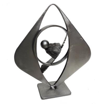 Métal - Hauteur 20 cm   largeur 17 cm  profondeur 6cm
