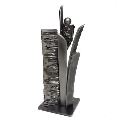 Métal - Hauteur 30 cm   largeur 12 cm  profondeur 10cm