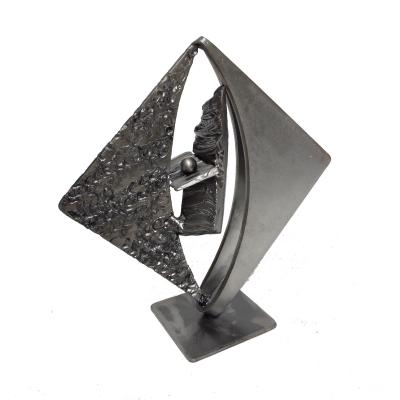 Métal - Hauteur 20 cm   largeur 19 cm  profondeur 6cm