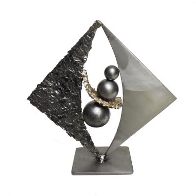Métal laiton - Hauteur 21 cm   largeur 21 cm  profondeur 7cm