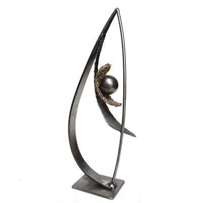 Métal  laiton - Hauteur 38cm   largeur 15 cm  profondeur 5 cm