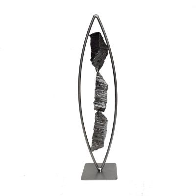 Métal - Hauteur 38 cm   largeur 10 cm  profondeur 5 cm