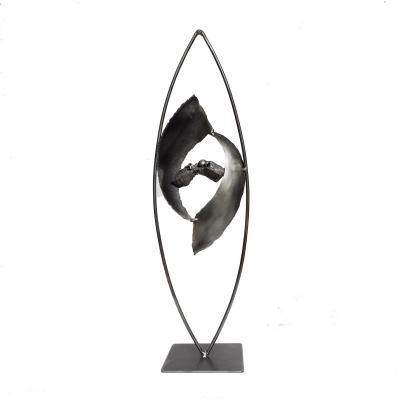 Métal - Hauteur 56 cm   largeur 17 cm  profondeur 7 cm