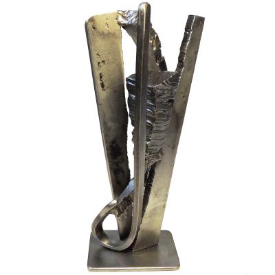 Métal - Hauteur 25 cm   largeur 10 cm  profondeur 7 cm
